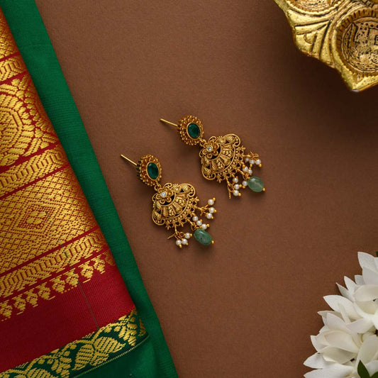 Vedigai neckpiece