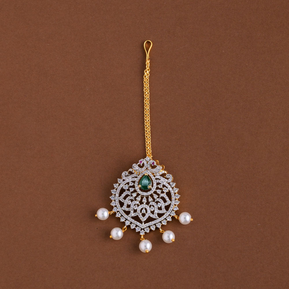 Diamond inspired pendent mid - length chain