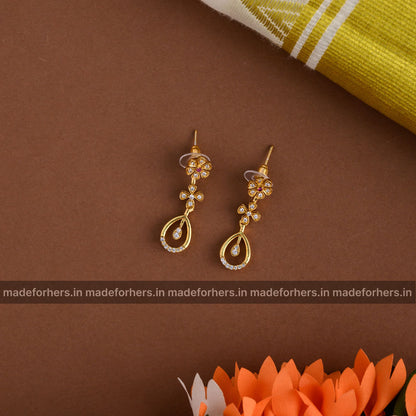 Floral dual layered neckpiece