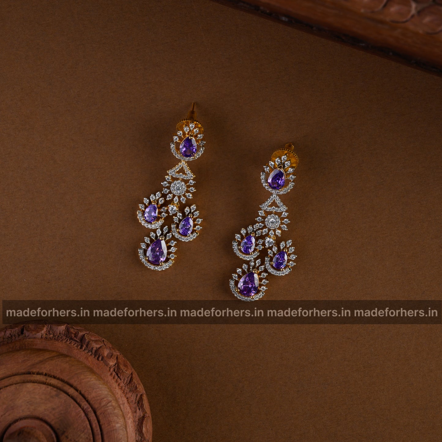 Swaros diamond insp neckpiece