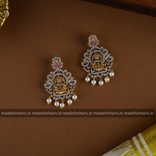 Vaishnav Lakshmi Neckpiece