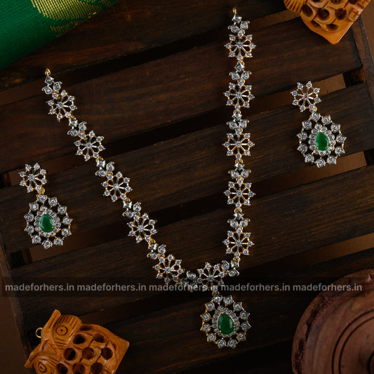 Marcel neckpiece - green