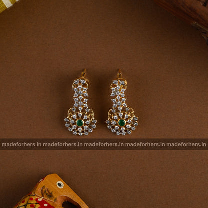 Kirti diamond insp neckpiece