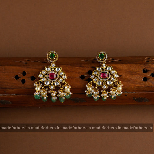 Kundhavai Statement Choker