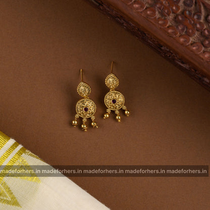 Gomati lakshmi neckpiece