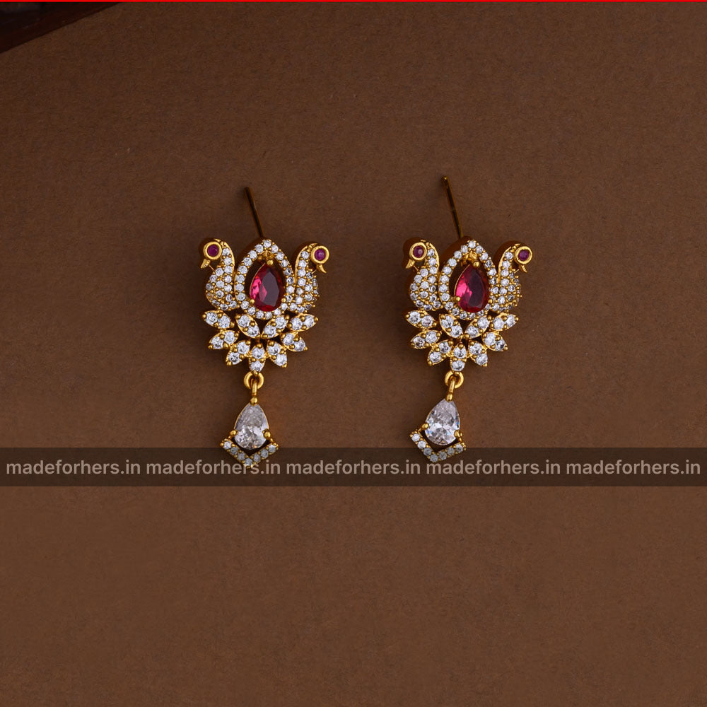 Peacock Neckpiece - ruby
