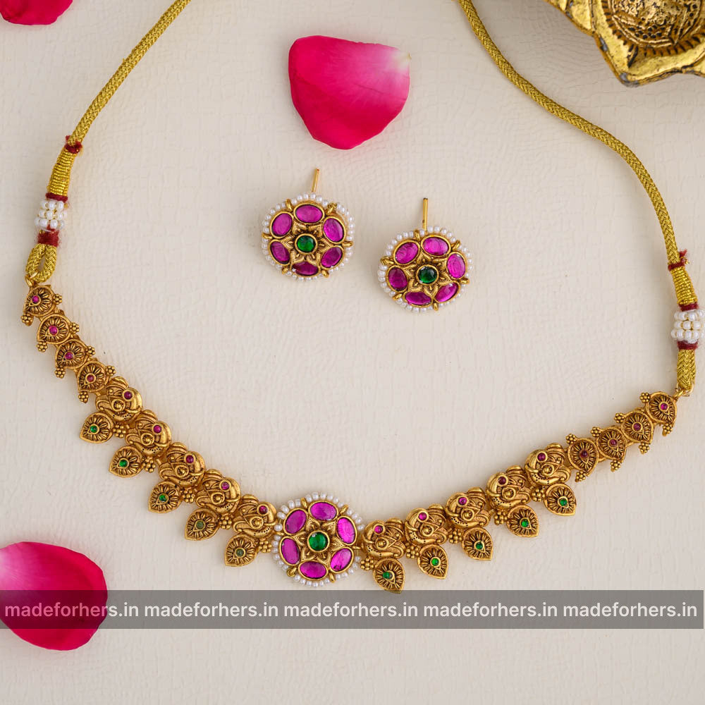 Neckpiece