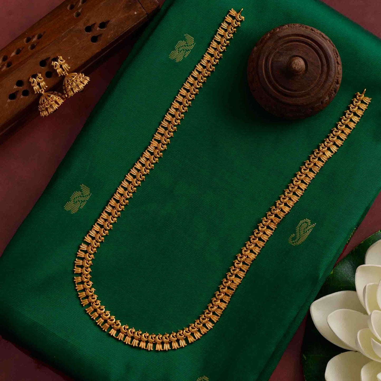 narayani haaram-Jo - Muruga