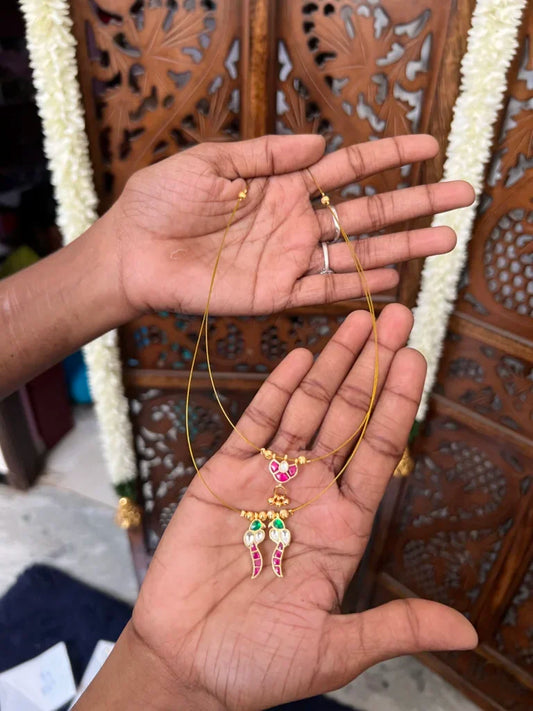 Dual layered invisible neckpiece [ parrot and tamara ]