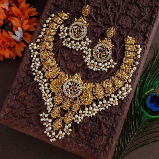 Naruvi neckpiece  – Guttapusalu- mookuthi amman