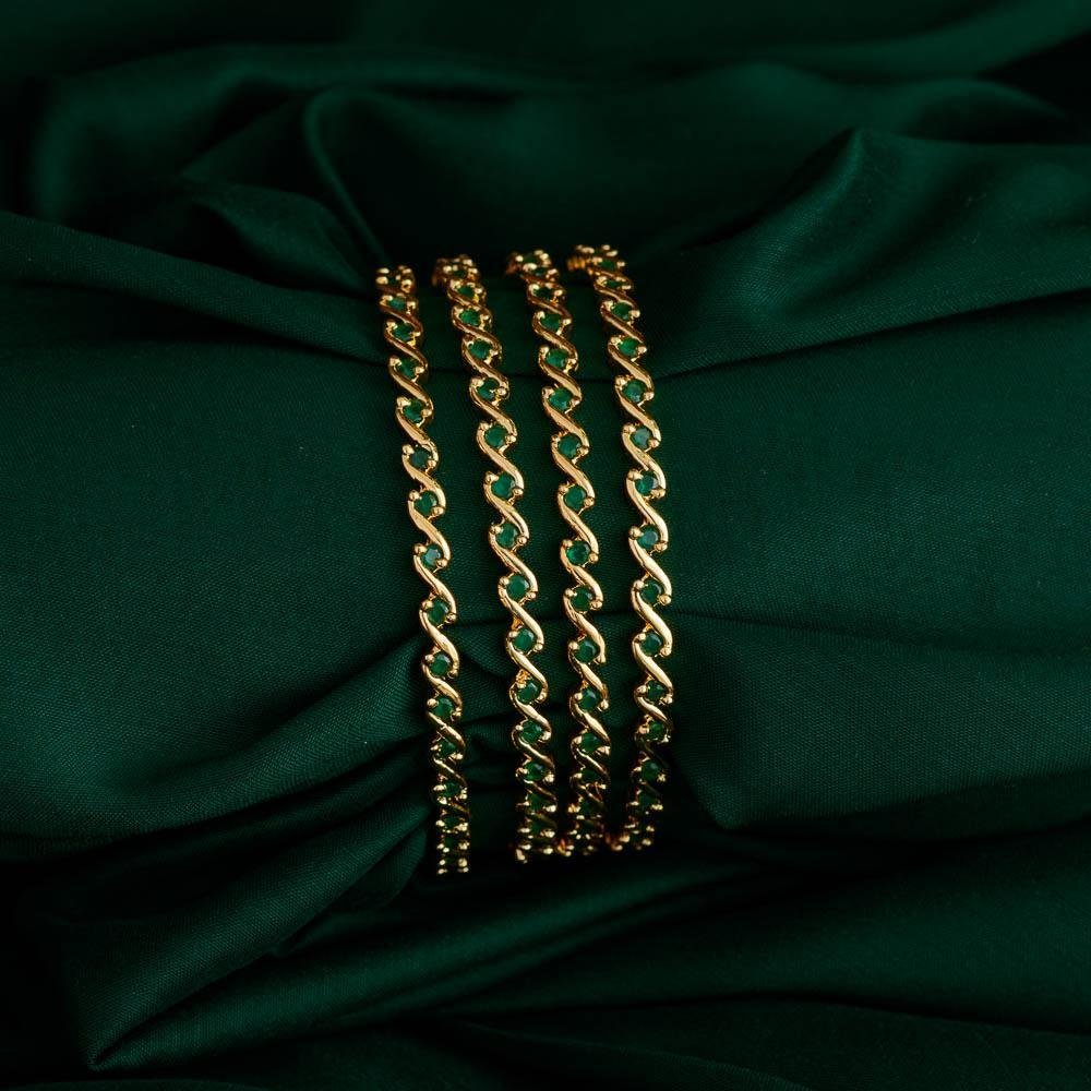 Emerald green vintage bangles- four