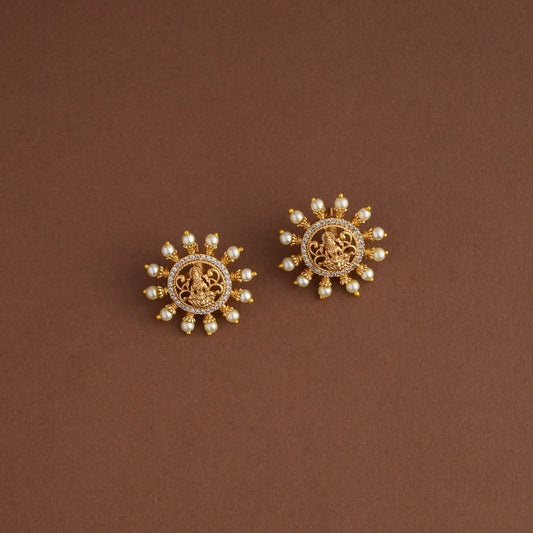 Lakshmi pearl earstud  - stud