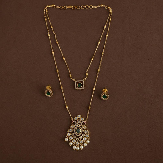dual layered peacock chain