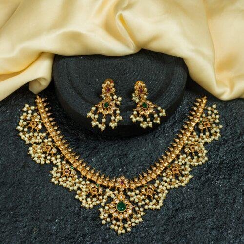 guttapusalu neckpiece set