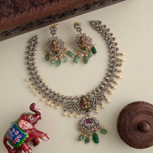 Serena victorian neckpiece set