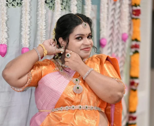 Radhika merchant earchain - Image 3
