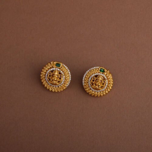 Lakshmi earstud