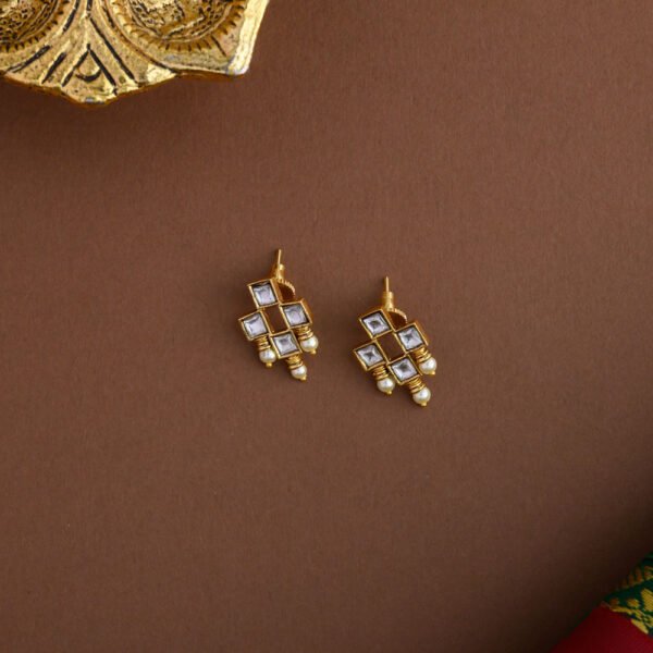Spathi murugal real gold inspired neckpiece - white- sephoria - Image 2