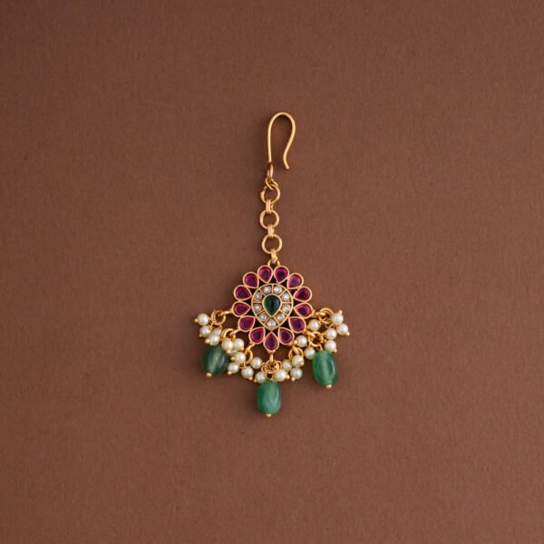 Floral kundan maang tikka