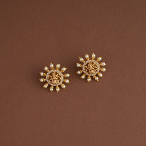 Lakshmi pearl earstud