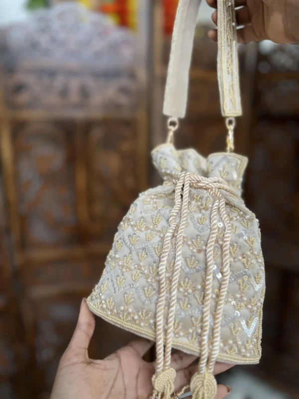 Bridal clutch bag - Image 4