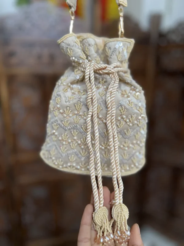 Bridal clutch bag - Image 5