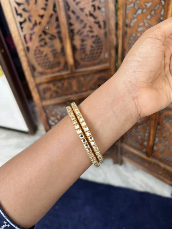 Silk thread bangle - Squire