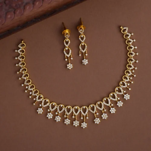 Fabiola neckpiece