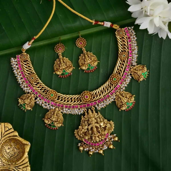 Pothigai jadau neckpiece