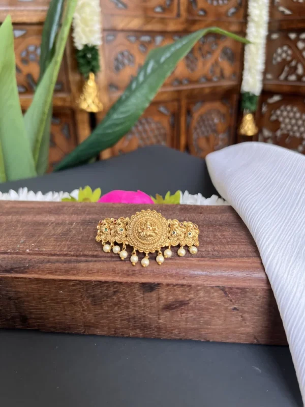Temple designer clip - Kamatchi