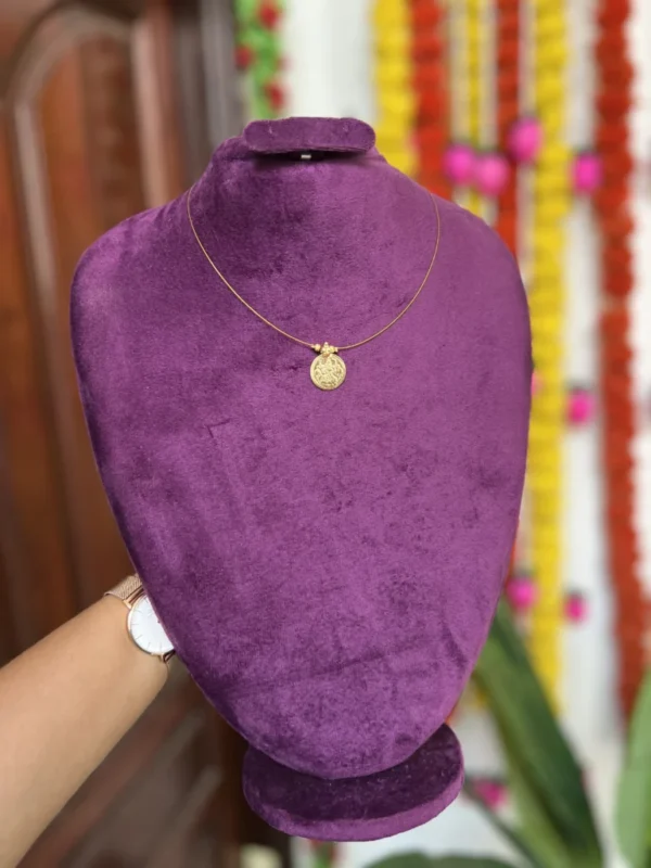 Lakshmi coin invisible chain - 1 coin- Gla - Image 2