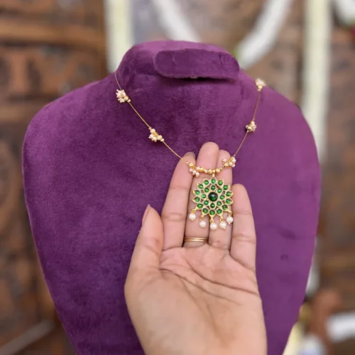 Invisible neckpiece- Gla