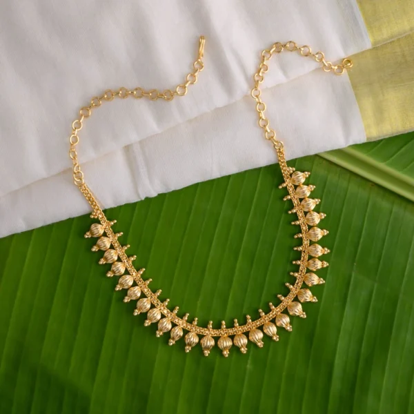 Thengai maalai neckpiece