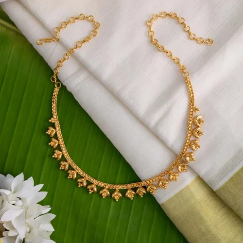 Floral neckpiece