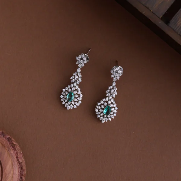 Monaliza neckpiece - Image 2