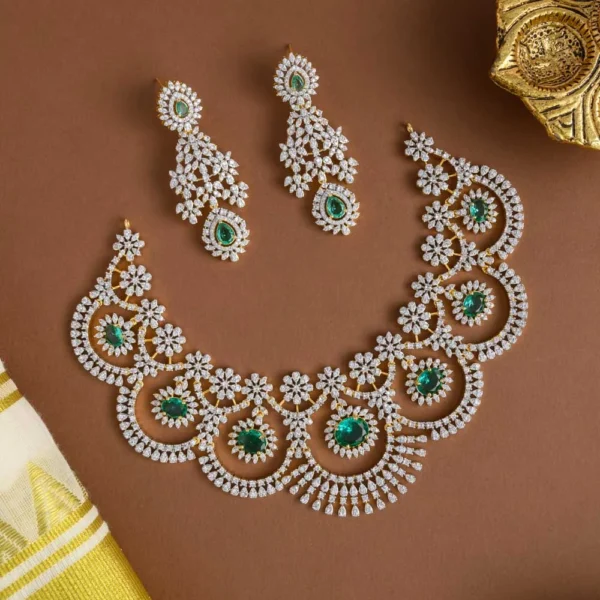 Trinkets neckpiece set version 2
