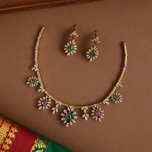 Floral hasli neckpiece